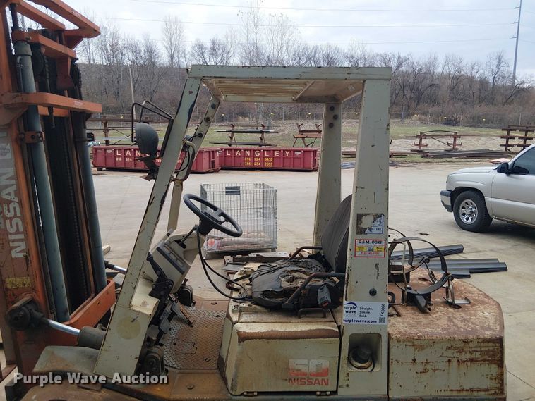 image for item FK0866 Nissan PH02A25V forklift