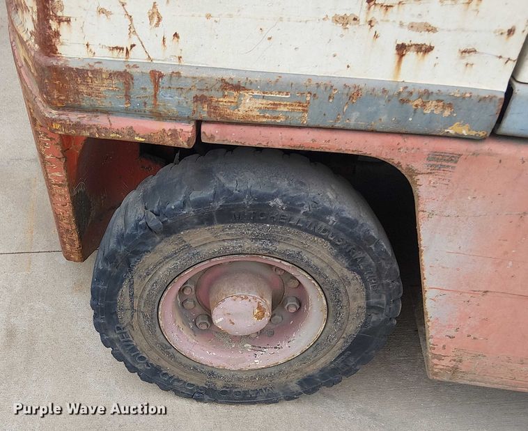 image for item FK0866 Nissan PH02A25V forklift