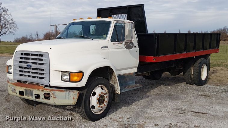image for item FK0871 1998 Ford F800 dump flatbed truck