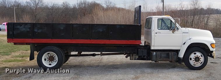 image for item FK0871 1998 Ford F800 dump flatbed truck
