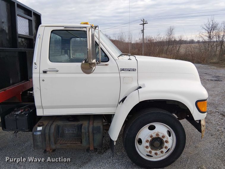 image for item FK0871 1998 Ford F800 dump flatbed truck