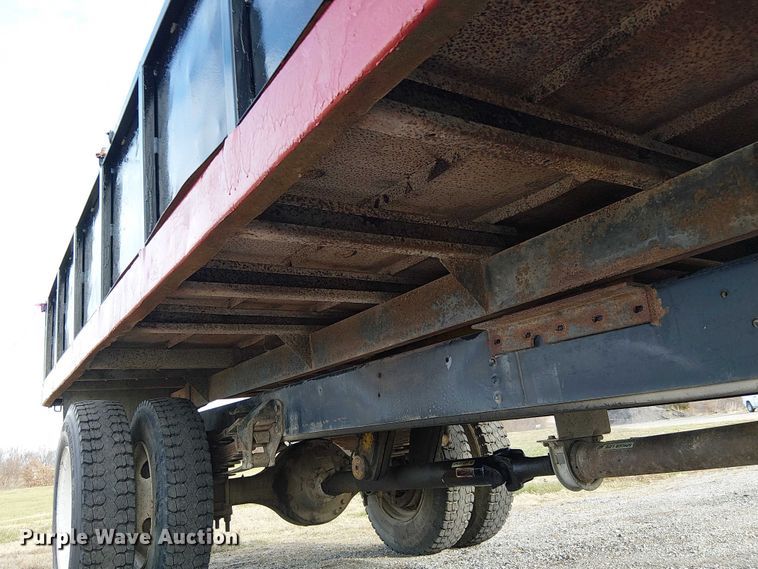 image for item FK0871 1998 Ford F800 dump flatbed truck