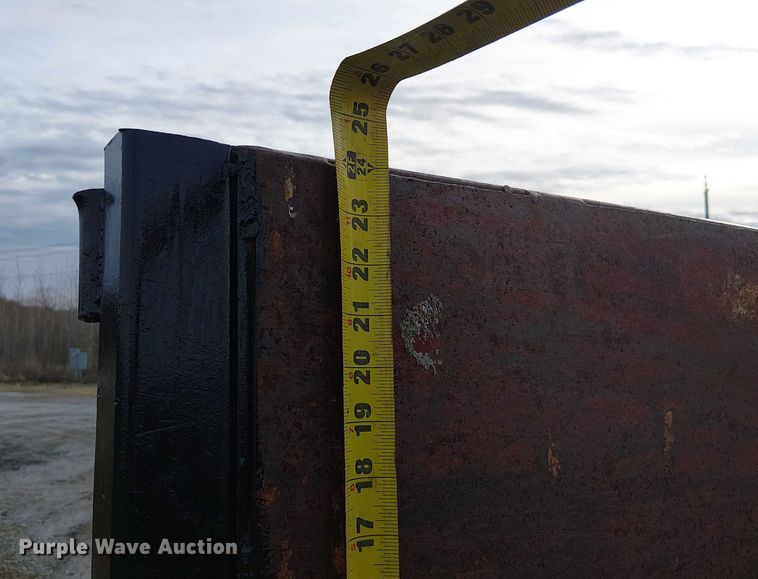 image for item FK0871 1998 Ford F800 dump flatbed truck