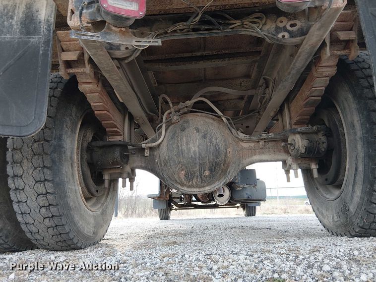 image for item FK0871 1998 Ford F800 dump flatbed truck