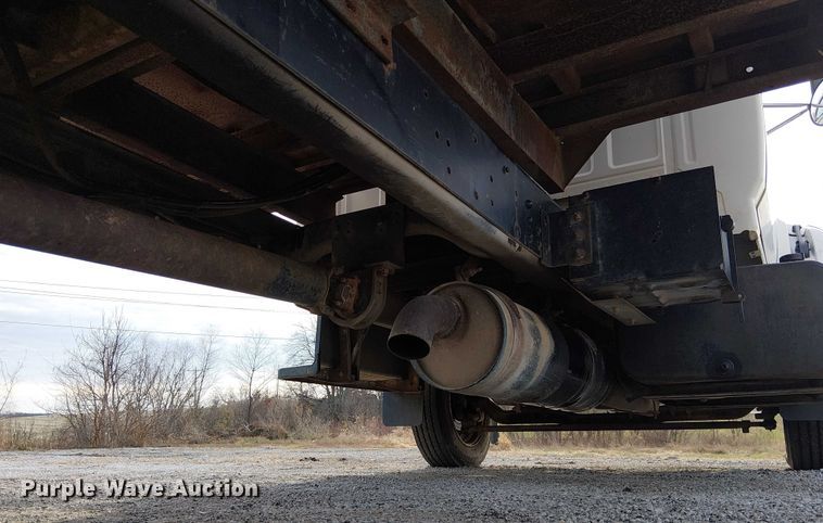 image for item FK0871 1998 Ford F800 dump flatbed truck