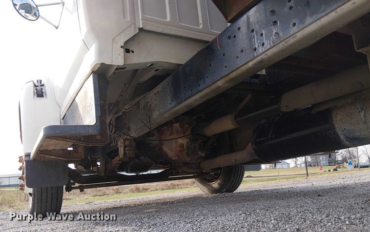 image for item FK0871 1998 Ford F800 dump flatbed truck