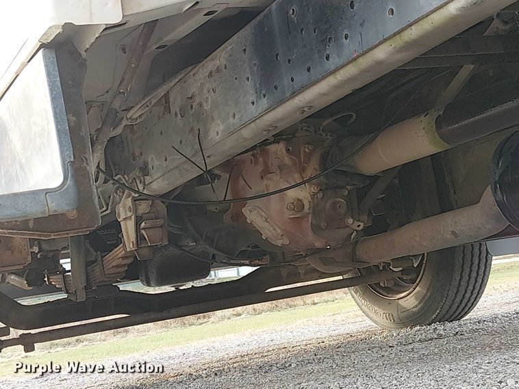 image for item FK0871 1998 Ford F800 dump flatbed truck