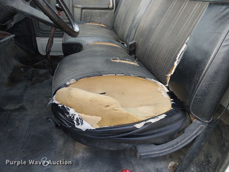 image for item FK0871 1998 Ford F800 dump flatbed truck