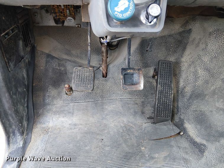 image for item FK0871 1998 Ford F800 dump flatbed truck