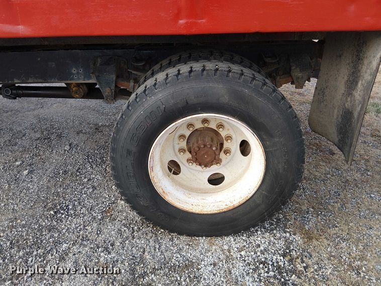 image for item FK0871 1998 Ford F800 dump flatbed truck