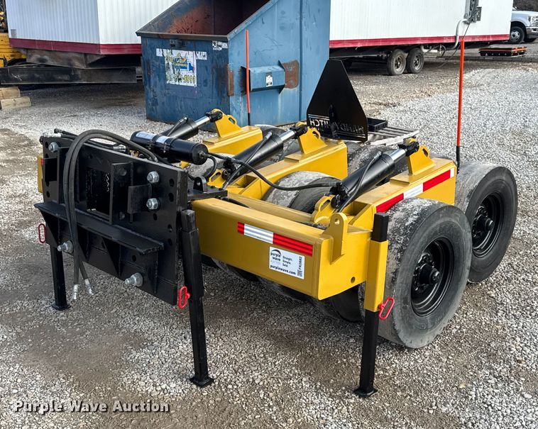 image for item FK0882 Handy Hitch motor grader pneumatic roller