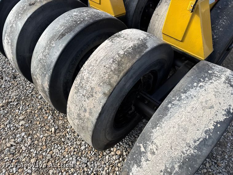 image for item FK0882 Handy Hitch motor grader pneumatic roller