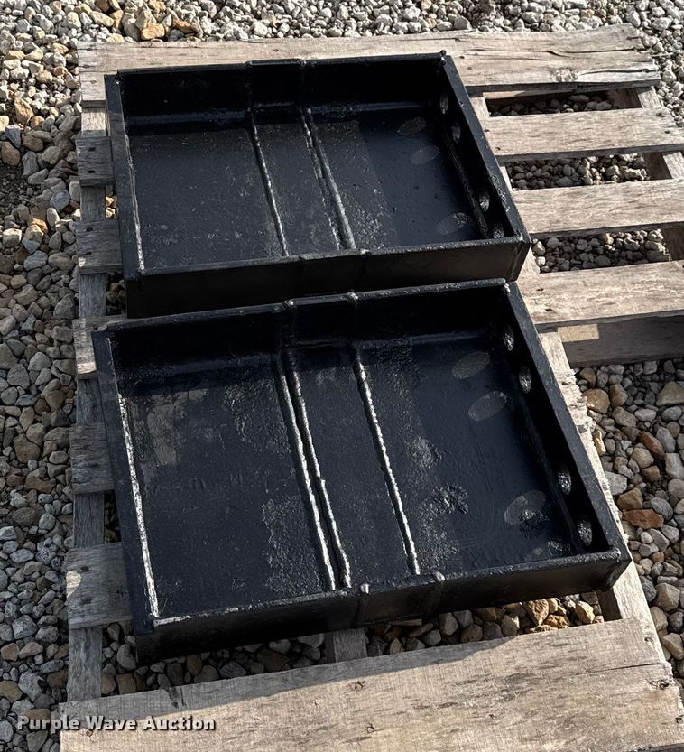 image for item FK0882 Handy Hitch motor grader pneumatic roller