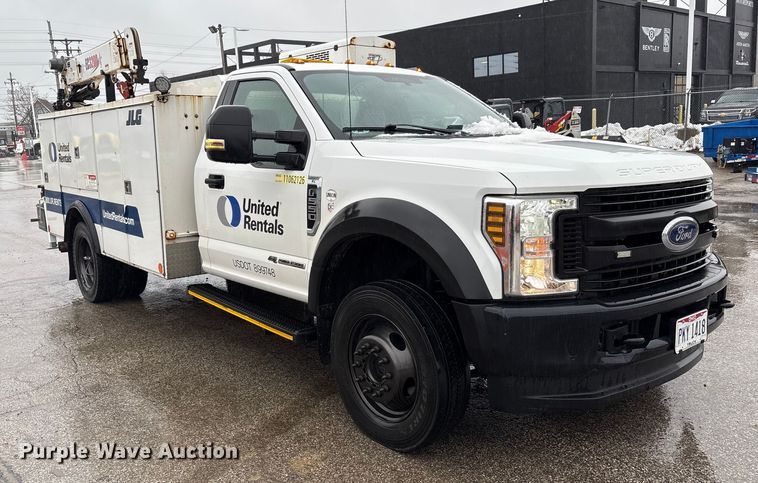 image for item FK1039 2019 Ford F550 Super Duty utility / service truck