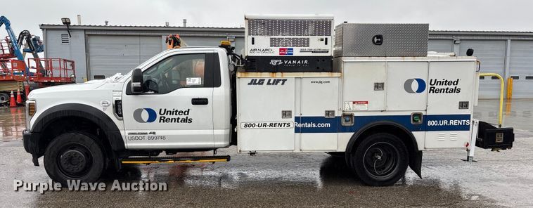 image for item FK1039 2019 Ford F550 Super Duty utility / service truck