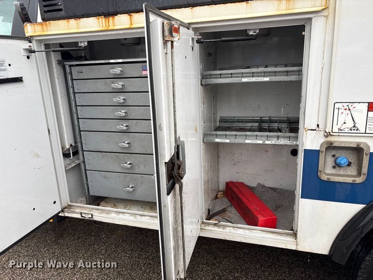 image for item FK1039 2019 Ford F550 Super Duty utility / service truck