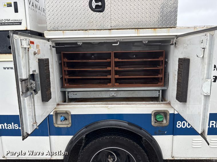 image for item FK1039 2019 Ford F550 Super Duty utility / service truck