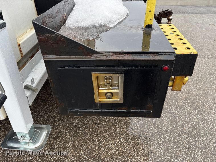 image for item FK1039 2019 Ford F550 Super Duty utility / service truck