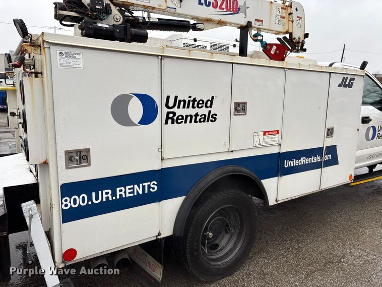 image for item FK1039 2019 Ford F550 Super Duty utility / service truck