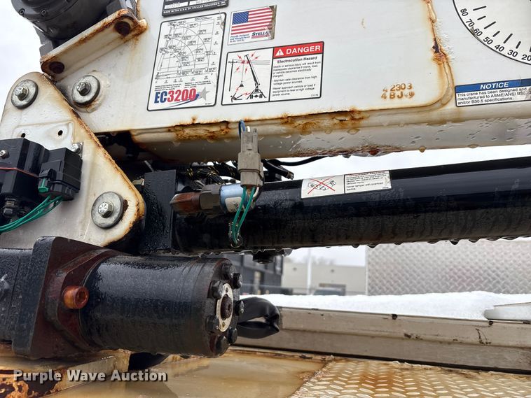 image for item FK1039 2019 Ford F550 Super Duty utility / service truck