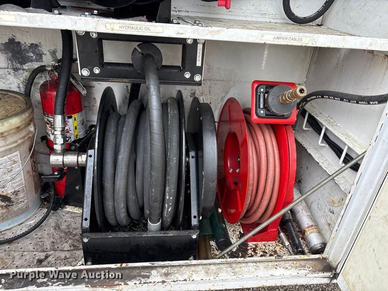 image for item FK1039 2019 Ford F550 Super Duty utility / service truck