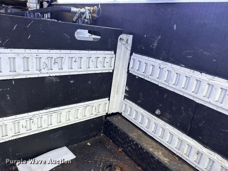 image for item FK1039 2019 Ford F550 Super Duty utility / service truck