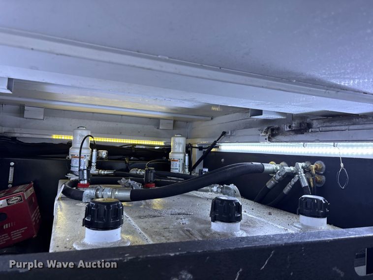 image for item FK1039 2019 Ford F550 Super Duty utility / service truck