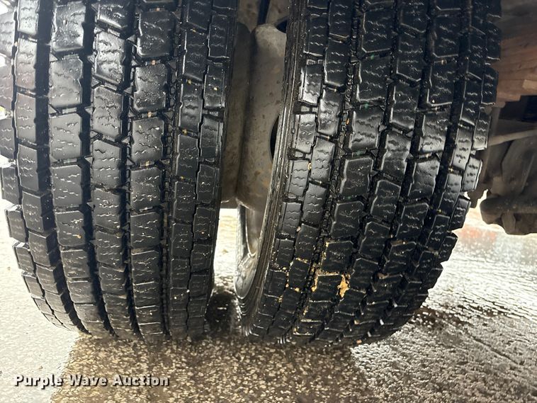 image for item FK1039 2019 Ford F550 Super Duty utility / service truck