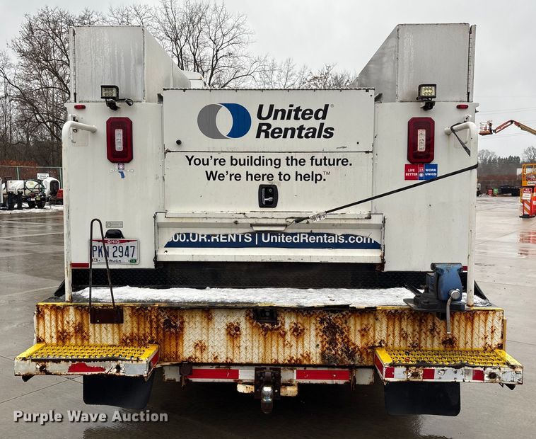 image for item FK1040 2019 Ford F550 Super Duty utility / service truck