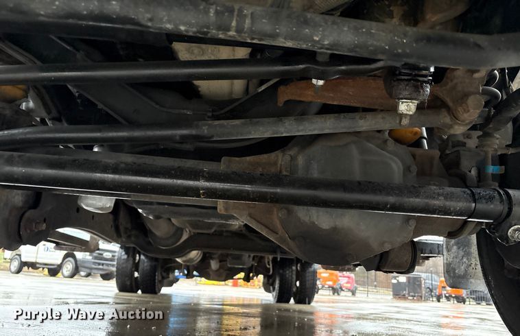 image for item FK1040 2019 Ford F550 Super Duty utility / service truck