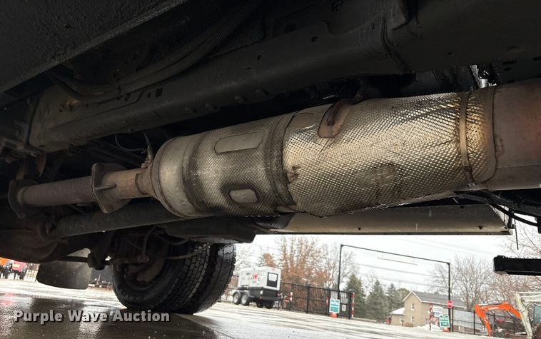 image for item FK1040 2019 Ford F550 Super Duty utility / service truck