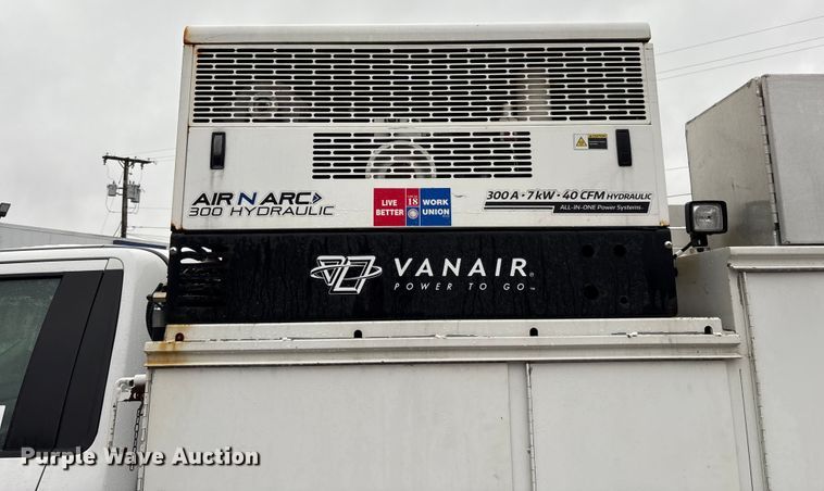 image for item FK1040 2019 Ford F550 Super Duty utility / service truck