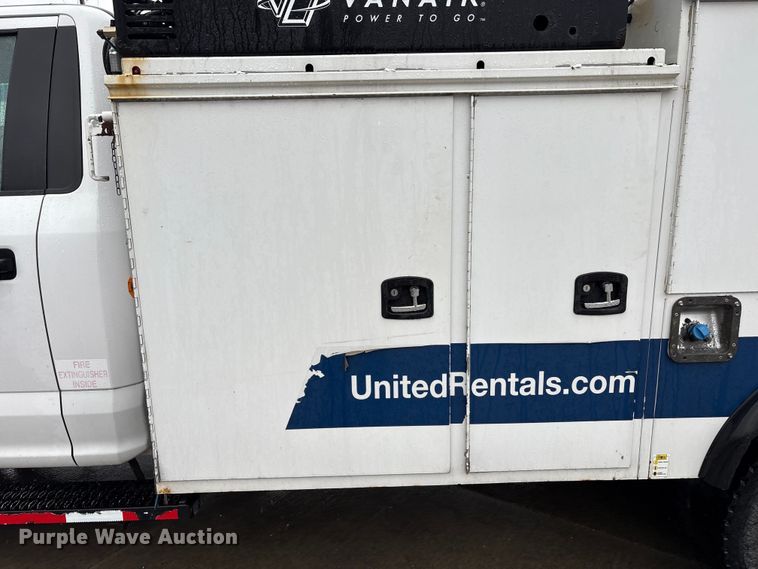 image for item FK1040 2019 Ford F550 Super Duty utility / service truck