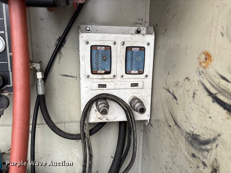 image for item FK1040 2019 Ford F550 Super Duty utility / service truck