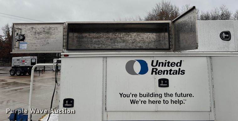 image for item FK1040 2019 Ford F550 Super Duty utility / service truck