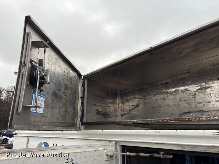 image for item FK1040 2019 Ford F550 Super Duty utility / service truck