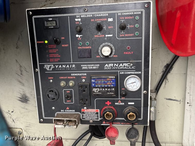 image for item FK1040 2019 Ford F550 Super Duty utility / service truck