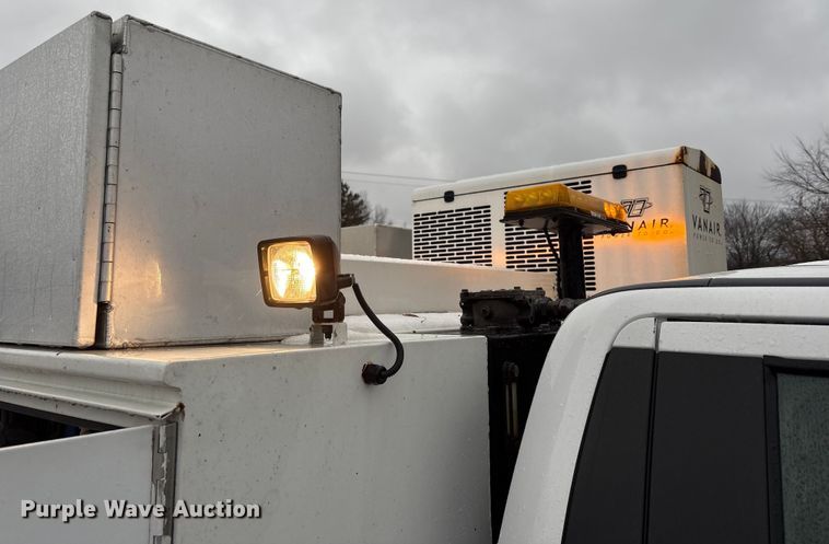 image for item FK1040 2019 Ford F550 Super Duty utility / service truck