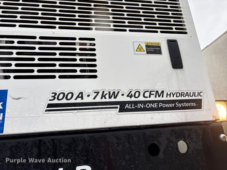 image for item FK1040 2019 Ford F550 Super Duty utility / service truck