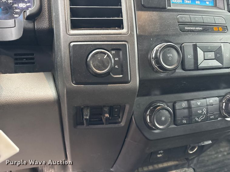 image for item FK1040 2019 Ford F550 Super Duty utility / service truck