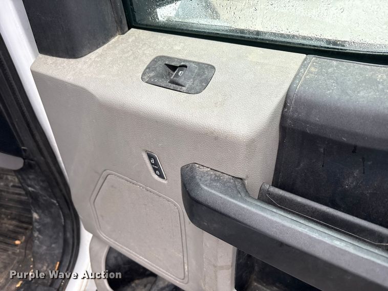 image for item FK1040 2019 Ford F550 Super Duty utility / service truck