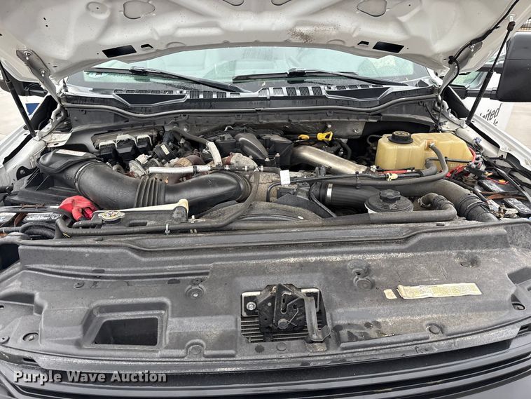 image for item FK1040 2019 Ford F550 Super Duty utility / service truck