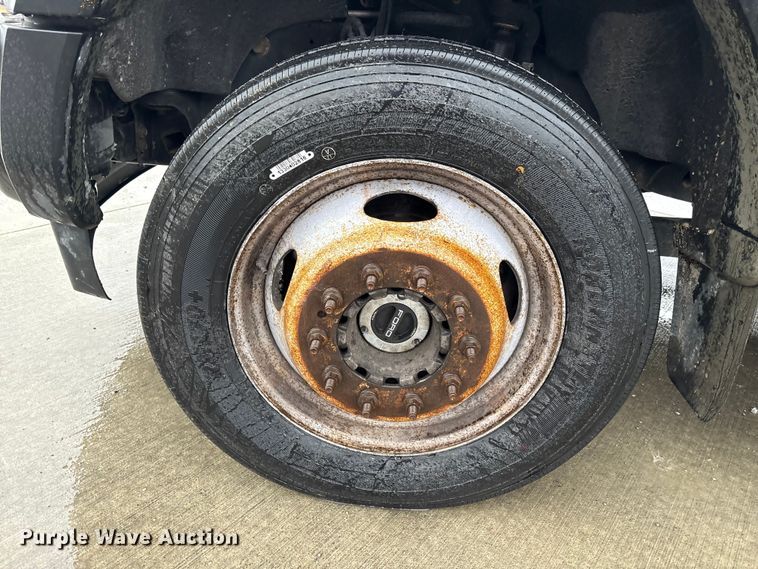 image for item FK1040 2019 Ford F550 Super Duty utility / service truck