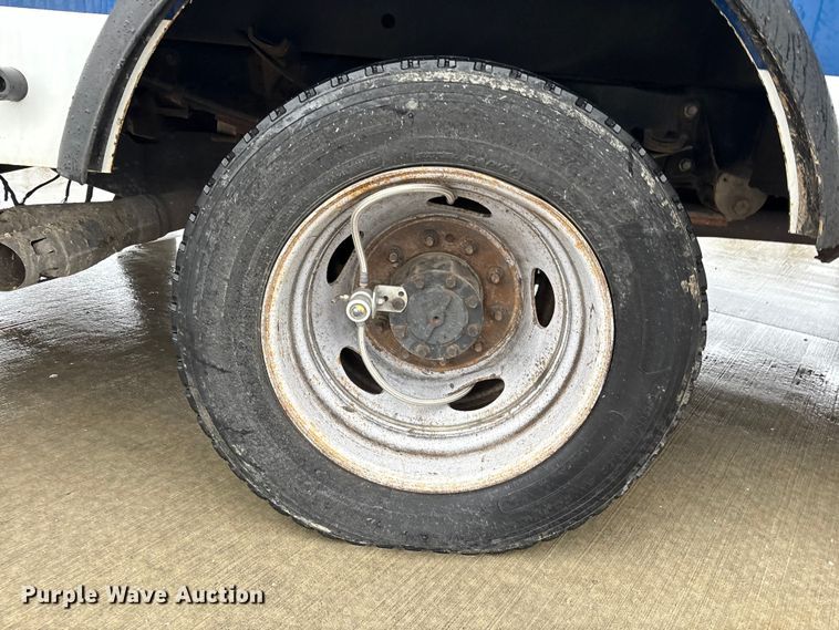 image for item FK1040 2019 Ford F550 Super Duty utility / service truck