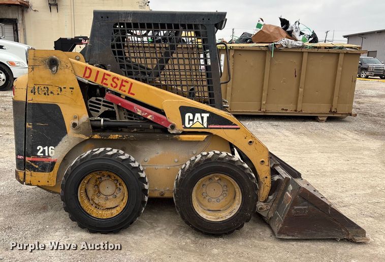 image for item FK2506 2004 Caterpillar 216 skid steer loader