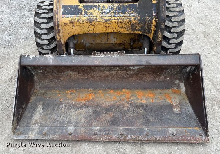 image for item FK2506 2004 Caterpillar 216 skid steer loader