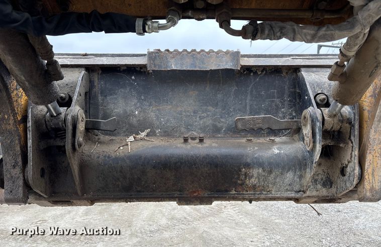 image for item FK2506 2004 Caterpillar 216 skid steer loader