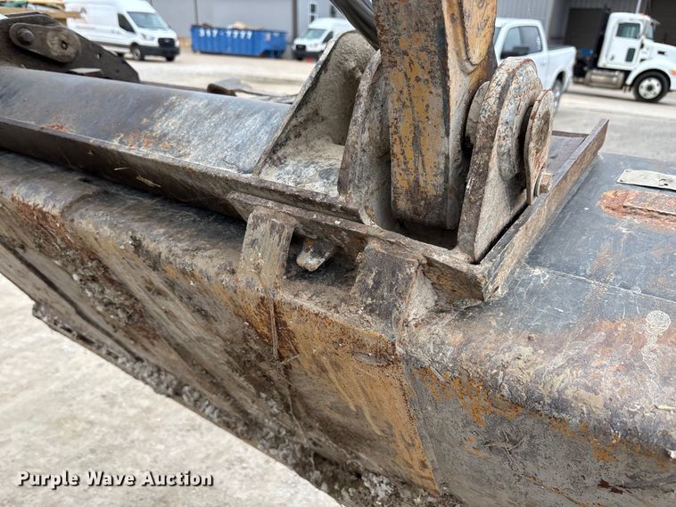 image for item FK2506 2004 Caterpillar 216 skid steer loader