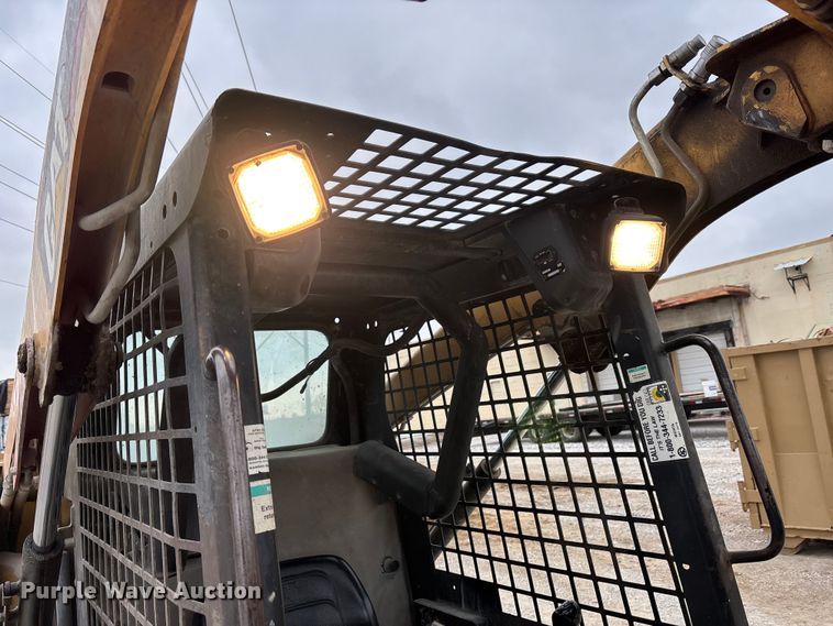 image for item FK2506 2004 Caterpillar 216 skid steer loader