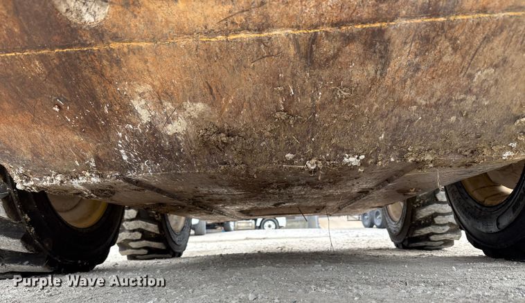 image for item FK2506 2004 Caterpillar 216 skid steer loader